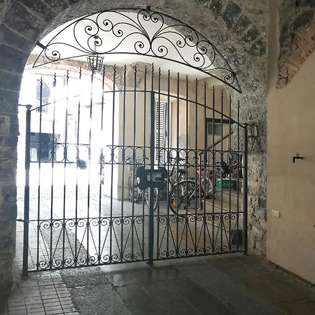 Casa Della Dama * Como